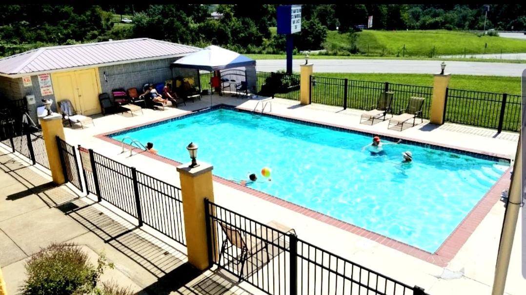 Executive Inn Scottsville Экстерьер фото